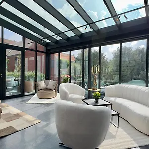 https://quay17.bruges-hotels.info
